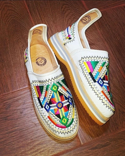 Handcrafted Moroccan Leather Babouches – Colorful Embroidered Traditional Slippers